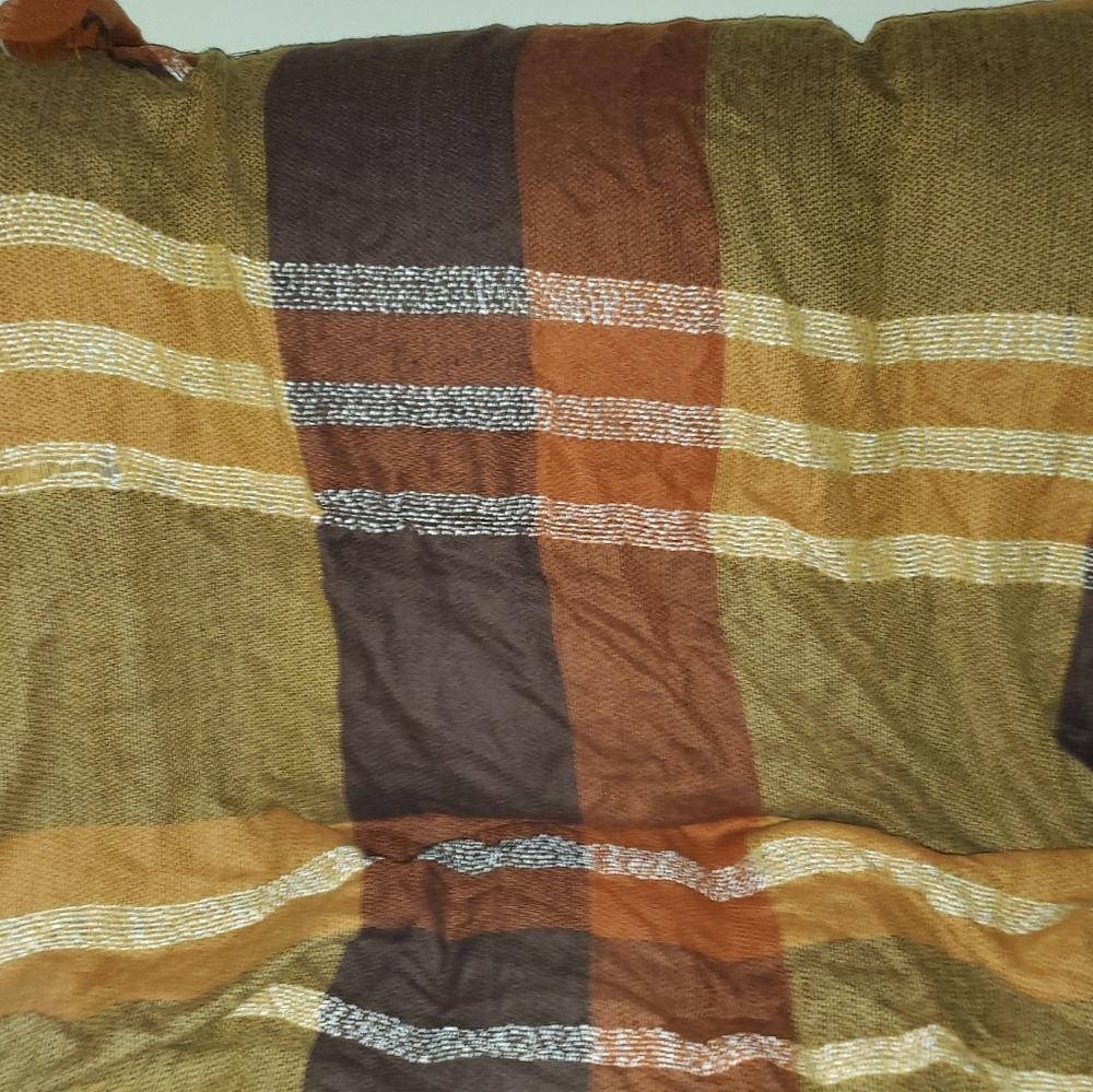 Oversized scarf/blanket